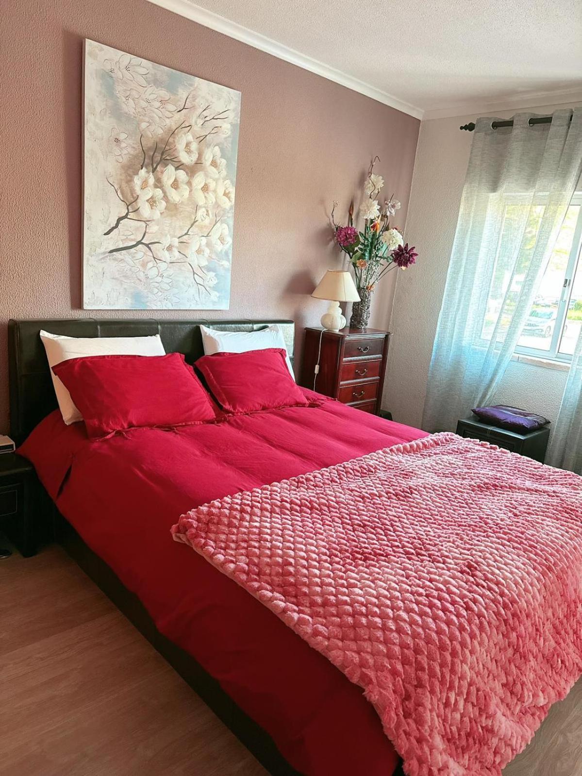 Apartamento Apartamento Com Boa Luz E Localização Em Lisboa. Lisboa